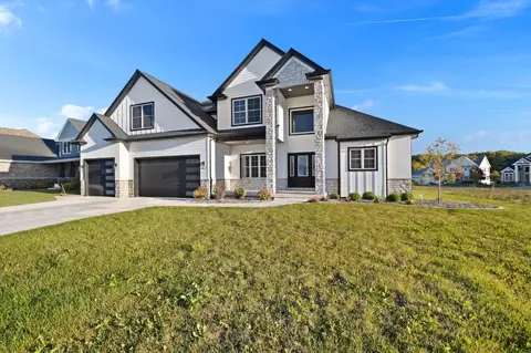 13014 Waterleaf Dr, Saint John, IN 46373 photo 2
