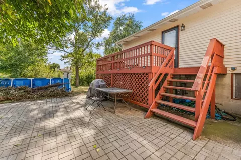 709 E 40th Pl, Griffith, IN 46319 photo 14