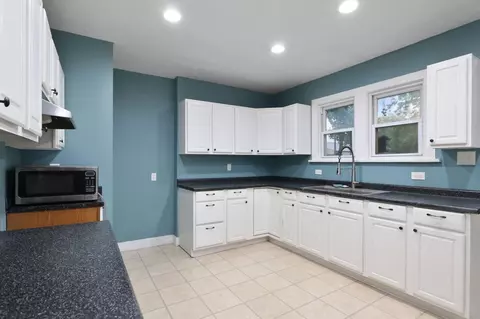 406 Thomas St, Crown Point, IN 46307 photo 9