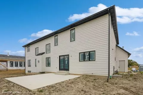 Exterior - 9510 Tall Grass Trl, Saint John, IN 46373 photo 5 of 9