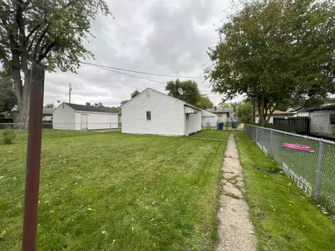 4037 Buchanan St, Gary, IN 46408 photo 9