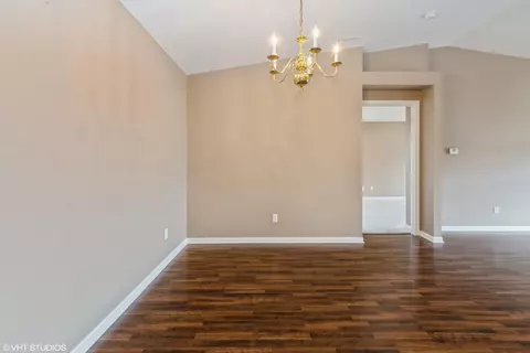 9835 Wildwood Cir #2D, Munster, IN 46321 photo 7