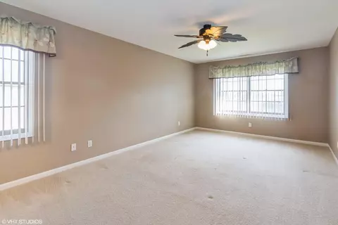 9835 Wildwood Cir #2D, Munster, IN 46321 photo 8
