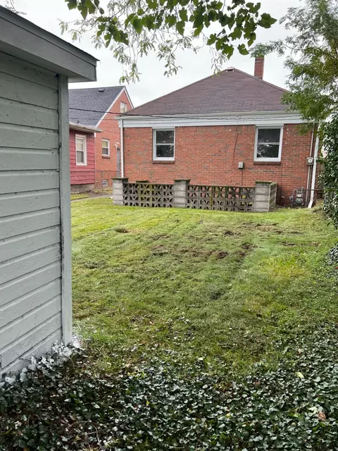 312 Taney St, Gary, IN 46404 photo 17