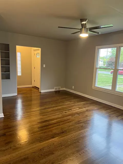 312 Taney St, Gary, IN 46404 photo 3