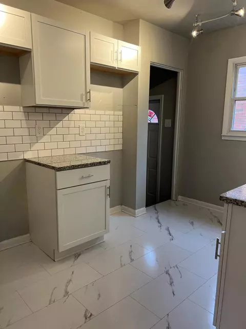 312 Taney St, Gary, IN 46404 photo 4