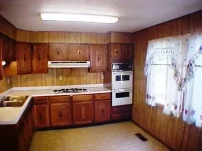 7143 Hemlock Ave, Gary, IN 46403 photo 3