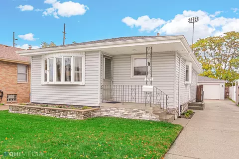 1919 Schrage Ave, Whiting, IN 46394