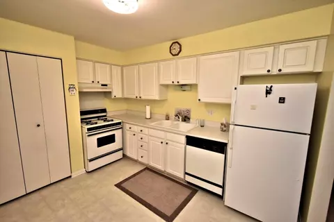405 Old Stone Rd #E-3, Munster, IN 46321 photo 9