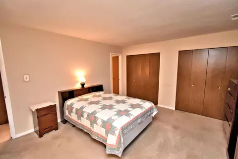 405 Old Stone Rd #E-3, Munster, IN 46321 photo 13