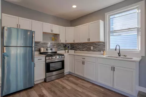 956 Willow Ct, Hammond, IN 46320 photo 5