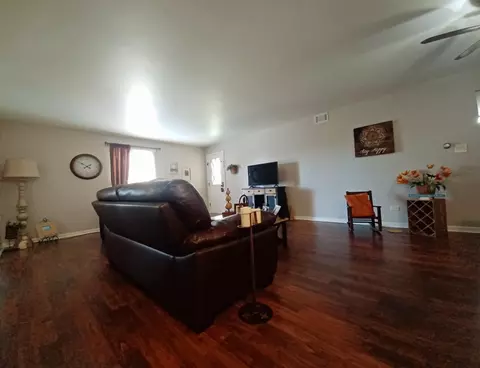 445 Old Stone Rd #A8, Munster, IN 46321 photo 3