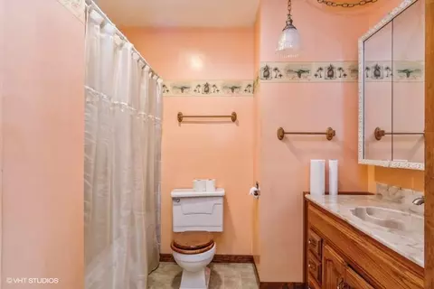 1349 N Dwiggins St, Griffith, IN 46319 photo 5