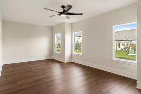 9154 Hickory Pl, Saint John, IN 46373 photo 12