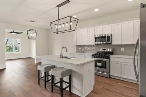 9154 Hickory Pl, Saint John, IN 46373 photo 7