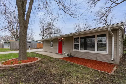 1429 End Ave, Dyer, IN 46311 photo 2