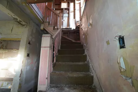 Entry Way - 533 Van Buren St, Gary, IN 46402 photo 1 of 2