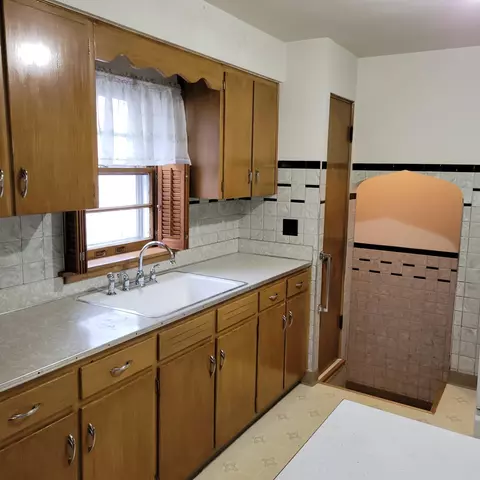 1607 Brown Ave, Whiting, IN 46394 photo 9
