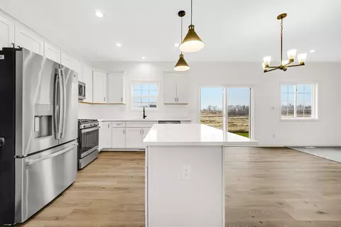 Kitchen - 6643 W 159th Ln, Lowell, IN 46356 photo 5 of 6