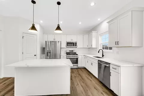 Kitchen - 6643 W 159th Ln, Lowell, IN 46356 photo 1 of 6