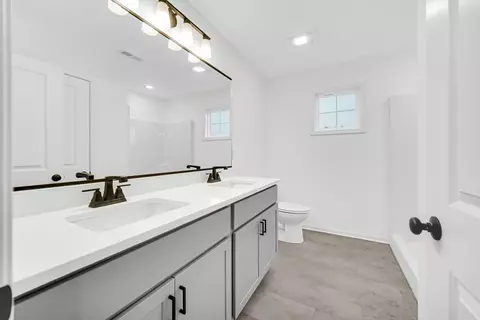 Bath - 6643 W 159th Ln, Lowell, IN 46356 photo 2 of 3