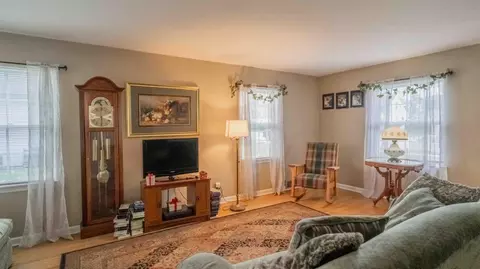 423 N Griffith Blvd, Griffith, IN 46319 photo 5