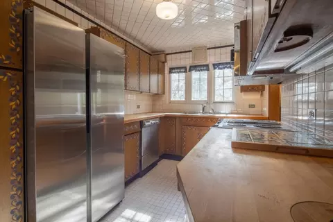 Kitchen - 6 Oak Dr, Dune Acres, IN 46304 photo 1 of 2