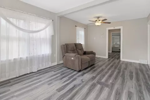 860 Wheeler St, Gary, IN 46406 photo 5