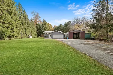 Exterior - 1201 S Babcock Rd, Porter, IN 46304 photo 6 of 11