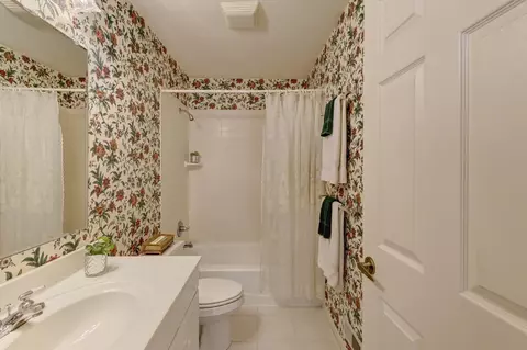 917 Westminster Ln, Munster, IN 46321 photo 19
