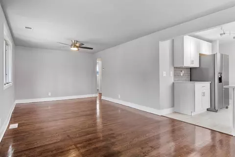 4895 Cherry St, Griffith, IN 46319 photo 9