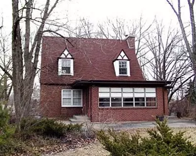 8304 Maple Ave, Gary, IN 46403 photo 1
