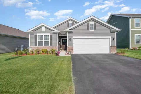 10475 Whitney Pl, Crown Point, IN 46307 photo 1