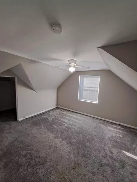 8530 Locust Ave, Gary, IN 46403 photo 11
