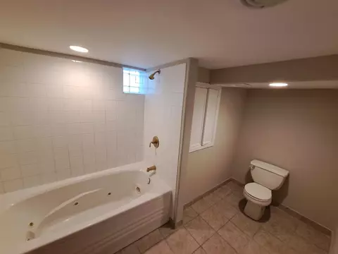 8530 Locust Ave, Gary, IN 46403 photo 17