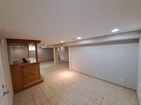 8530 Locust Ave, Gary, IN 46403 photo 15
