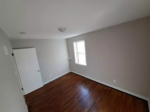 8530 Locust Ave, Gary, IN 46403 photo 9