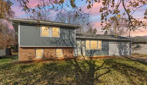 624 Apache Ln, Lowell, IN 46356 photo 1