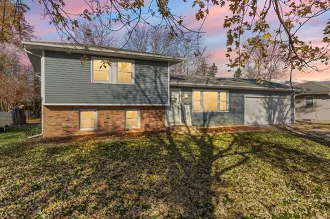 624 Apache Ln, Lowell, IN 46356 photo 2