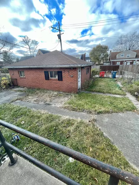 560 Taft St, Gary, IN 46404 photo 6