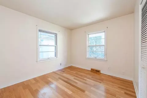 8529 Maple Ave, Gary, IN 46403 photo 10