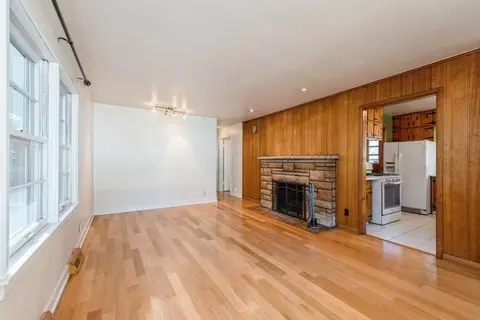 8529 Maple Ave, Gary, IN 46403 photo 3