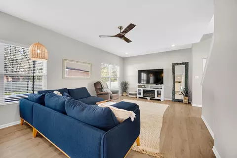 5677 Burr Ridge Cir, Crown Point, IN 46307 photo 13