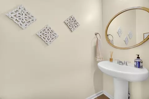 5677 Burr Ridge Cir, Crown Point, IN 46307 photo 19