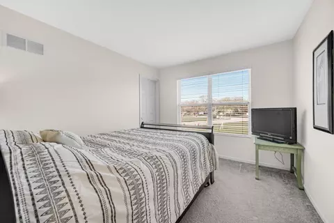 5677 Burr Ridge Cir, Crown Point, IN 46307 photo 10