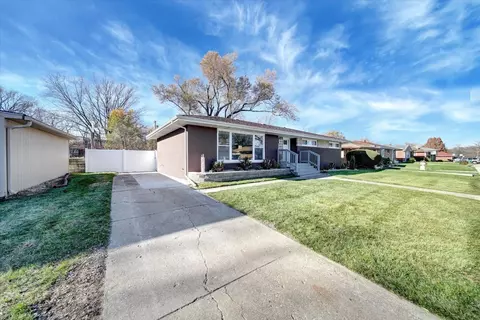 1570 Wallace St, Gary, IN 46404 photo 4