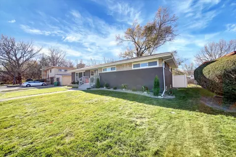 1570 Wallace St, Gary, IN 46404 photo 5