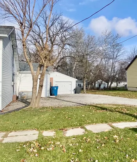 201 E Bates St, Hebron, IN 46341 photo 4