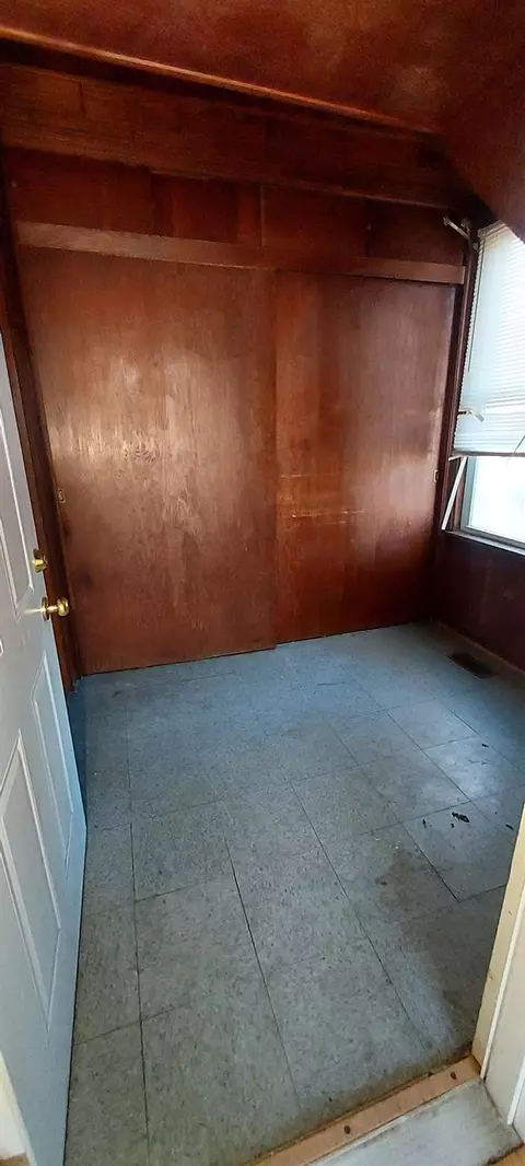 1030 Ellsworth St, Gary, IN 46404 photo 3