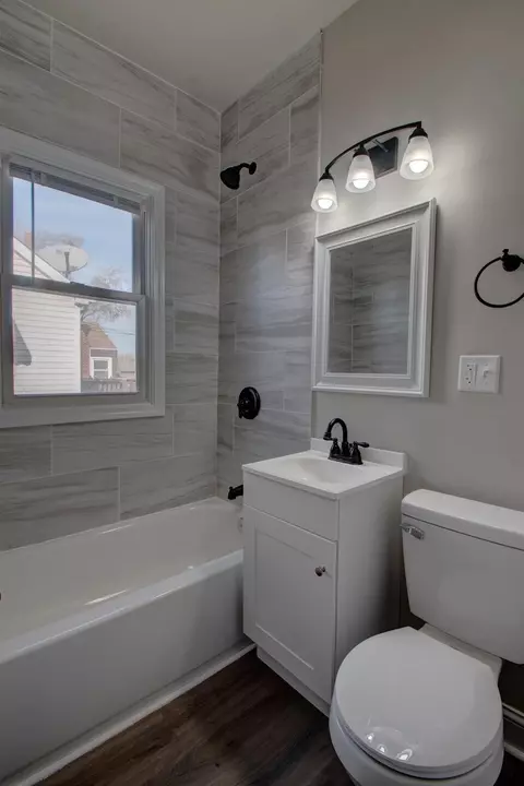 317 Garfield St, Gary, IN 46404 photo 9
